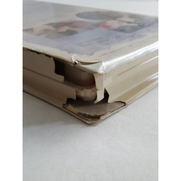 Vintage Balto VHS Tape 1995 - Universal Studios - Clamshell - Picture 7 of 11